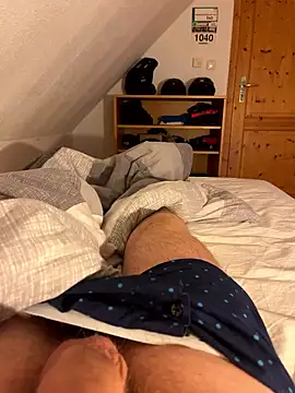 hannes256102 online show from 05/20/26, 04:09