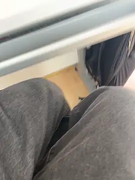 Snapshot of hannes256102 chatting on 03/19/26, 02:17 hannes256102 online show from 03/19/26, 02:17