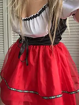 SiennaV online show from 03/20/26, 10:27