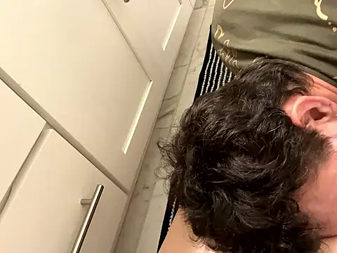 Snapshot of XxxCertified_Freak69xxx chatting on 12/17/25, 11:43 XxxCertified Freak69xxx online show from 12/17/25, 11:43