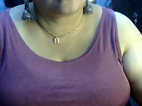 Soniya Sha online show from 07/28/26, 02:13