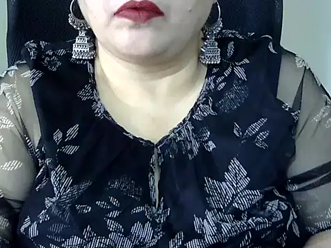 Snapshot of Soniya_Sha chatting on 03/01/26, 05:40 Soniya Sha online show from 03/01/26, 05:40