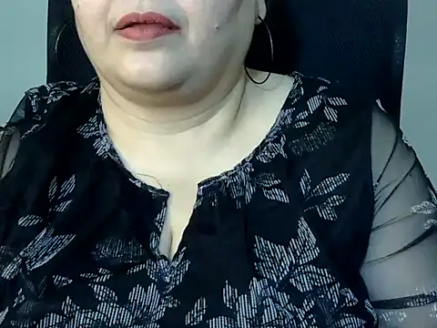 Snapshot of Soniya_Sha chatting on 02/11/26, 07:47 Soniya Sha online show from 02/11/26, 07:47