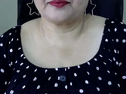 Soniya Sha online show from 05/17/26, 06:46