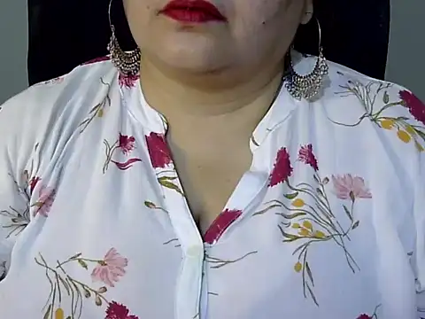 Snapshot of Soniya_Sha chatting on 02/16/26, 07:01 Soniya Sha online show from 02/16/26, 07:01