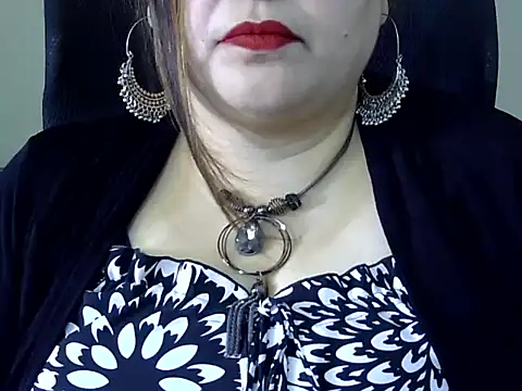 Snapshot of Soniya_Sha chatting on 02/18/26, 08:22 Soniya Sha online show from 02/18/26, 08:22