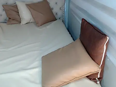 Provocative Touch online show from 05/07/26, 05:01