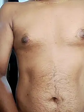 Snapshot of boyfromMum_bai chatting on 12/16/25, 05:22 boyfromMum bai online show from 12/16/25, 05:22