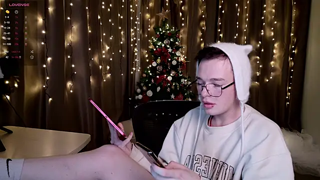 Kristenegor online show from 12/16/25, 09:41