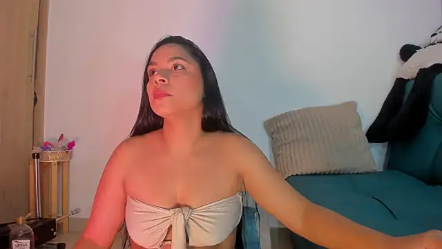 Snapshot of Nanny_11 chatting on 02/20/26, 10:33 Nanny 11 online show from 02/20/26, 10:33