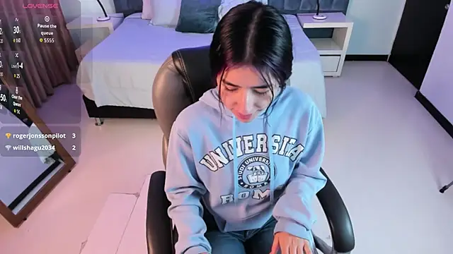 Celeste Rous   online show from 04/07/26, 12:29