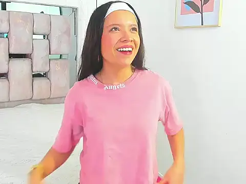 Hannah stuart online show from 02/20/26, 02:19