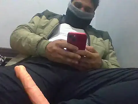 Snapshot of Vao_dick chatting on 12/05/25, 03:43 Vao dick online show from 12/05/25, 03:43