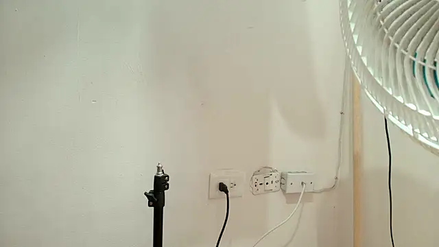 Snapshot of Elizabetth_Roman chatting on 02/15/26, 09:47 Elizabetth Roman online show from 02/15/26, 09:47