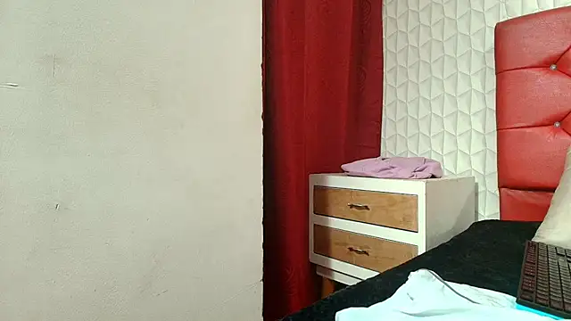 Snapshot of Elizabetth_Roman chatting on 02/18/26, 06:11 Elizabetth Roman online show from 02/18/26, 06:11