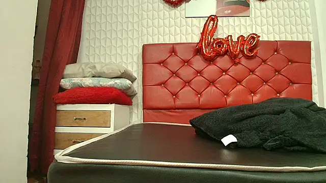 Snapshot of Elizabetth_Roman chatting on 03/03/26, 06:59 Elizabetth Roman online show from 03/03/26, 06:59