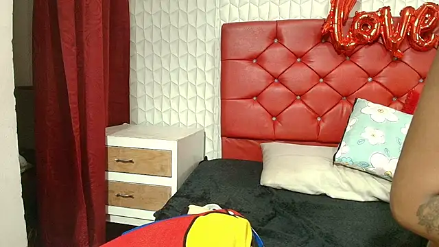 Snapshot of Elizabetth_Roman chatting on 02/20/26, 07:10 Elizabetth Roman online show from 02/20/26, 07:10