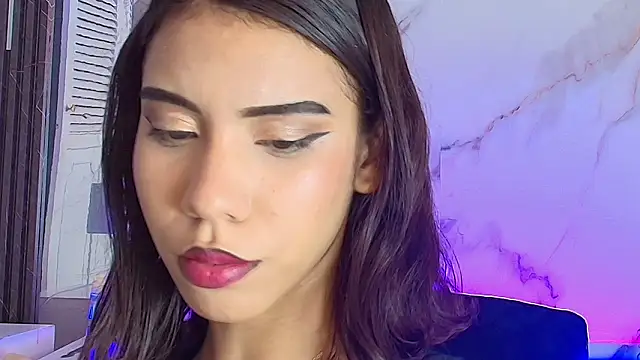 BellaHarpeer online show from 02/07/26, 08:17