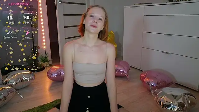 Lace Thrill online show from 05/06/26, 11:31