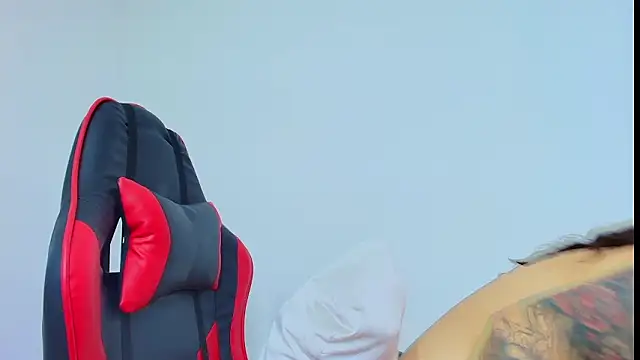 Snapshot of sara_santana__ chatting on 02/13/26, 03:17 sara santana online show from 02/13/26, 03:17