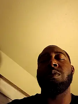 iLOVETRAY96 online show from 12/21/25, 04:36