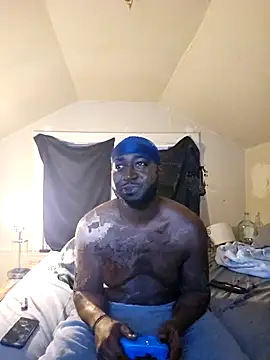 Snapshot of iLOVETRAY96 chatting on 12/18/25, 04:39 iLOVETRAY96 online show from 12/18/25, 04:39