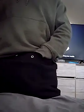 iLOVETRAY96 online show from 02/02/26, 07:35