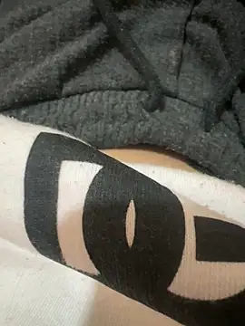 Snapshot of riballll9 chatting on 12/15/25, 07:36 riballll9 online show from 12/15/25, 07:36