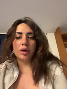 tesaa1212 online show from 04/17/26, 08:44