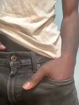 Snapshot of goldenshower2451 chatting on 12/03/25, 10:42 goldenshower2451 online show from 12/03/25, 10:42