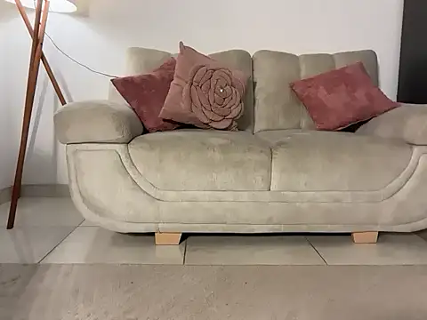 miaferrer777 online show from 12/17/25, 01:10