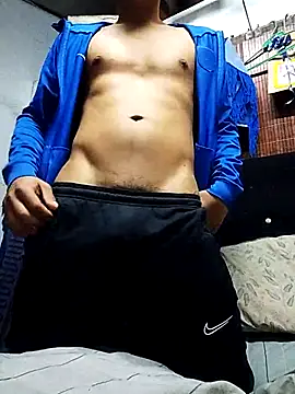Snapshot of Moreno6969Rr chatting on 06/30/26, 10:32 Moreno6969Rr online show from 06/30/26, 10:32