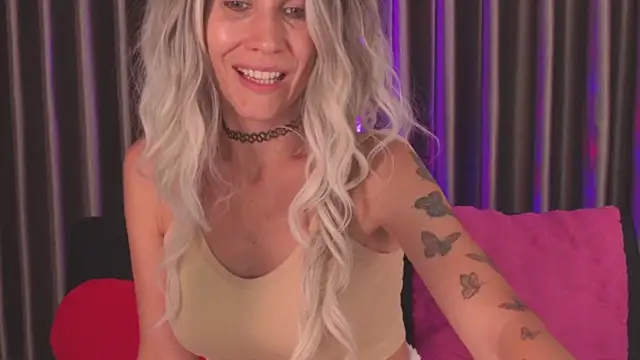 betty xoxoo online show from 04/11/26, 11:25