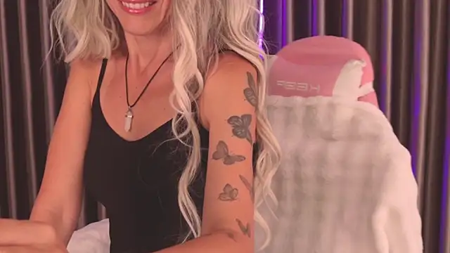 betty xoxoo online show from 04/09/26, 12:11