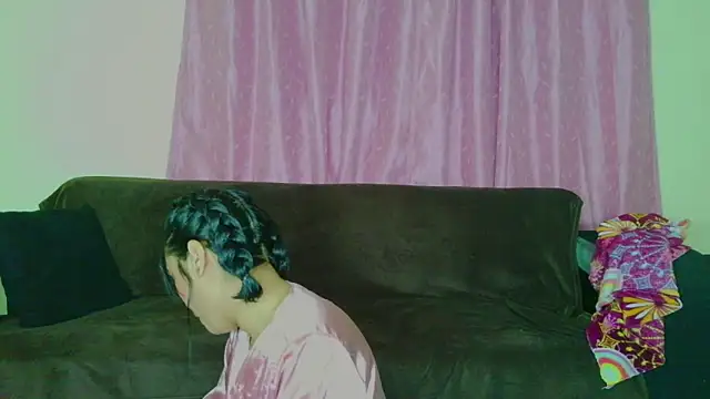 joyshe  vergara online show from 12/17/25, 04:17