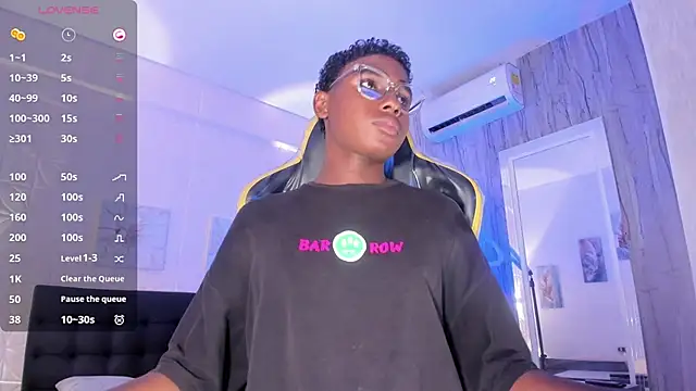 teylor lovee online show from 03/12/26, 08:24