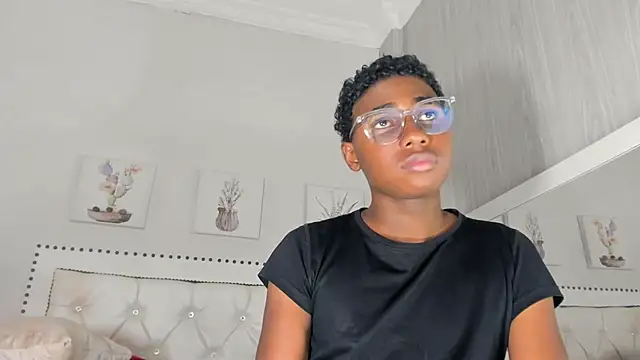 Snapshot of teylor_lovee chatting on 02/28/26, 10:37 teylor lovee online show from 02/28/26, 10:37