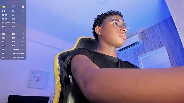 teylor lovee online show from 03/15/26, 09:11