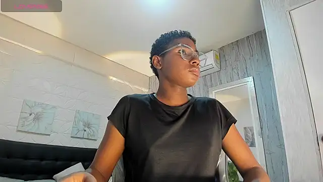 Snapshot of teylor_lovee chatting on 02/08/26, 08:39 teylor lovee online show from 02/08/26, 08:39