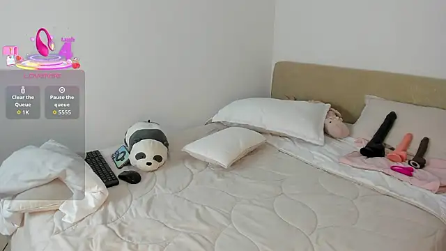 DakothaHyland  online show from 02/26/26, 01:00