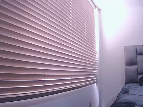 Fernanda andrew online show from 04/10/26, 03:30