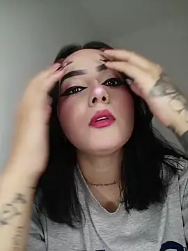 tiffanybrowm online show from 03/25/26, 04:56