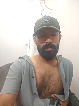 Snapshot of Bigkannan chatting on 05/07/26, 10:07 Bigkannan online show from 05/07/26, 10:07