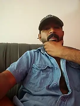 Snapshot of Bigkannan chatting on 05/01/26, 09:58 Bigkannan online show from 05/01/26, 09:58