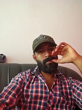 Snapshot of Bigkannan chatting on 05/09/26, 09:56 Bigkannan online show from 05/09/26, 09:56