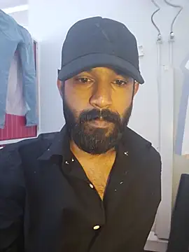 Snapshot of Bigkannan chatting on 07/10/26, 08:47 Bigkannan online show from 07/10/26, 08:47