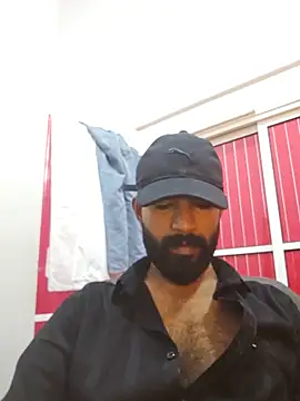 Snapshot of Bigkannan chatting on 06/11/26, 09:39 Bigkannan online show from 06/11/26, 09:39