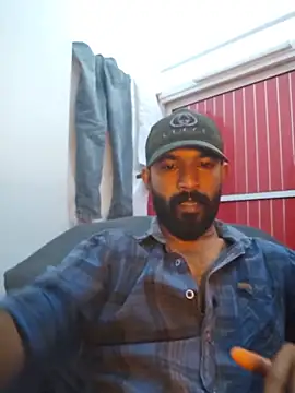 Snapshot of Bigkannan chatting on 06/06/26, 09:25 Bigkannan online show from 06/06/26, 09:25