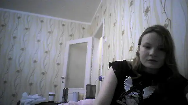 EvgeniyXAnna online show from 02/18/26, 08:27