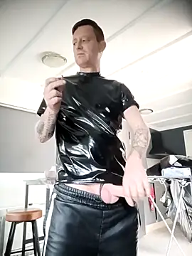 Snapshot of jefflatex45 chatting on 06/04/26, 11:15 jefflatex45 online show from 06/04/26, 11:15